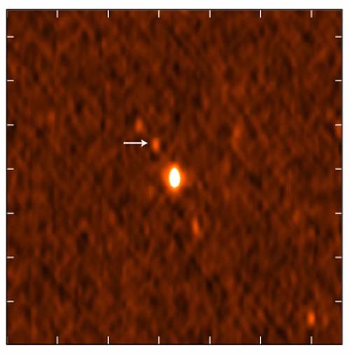 这张由加州理工学院和牛津大学提供的图片显示的是双中子星GW170817合并的射电波观测图象。新华社发