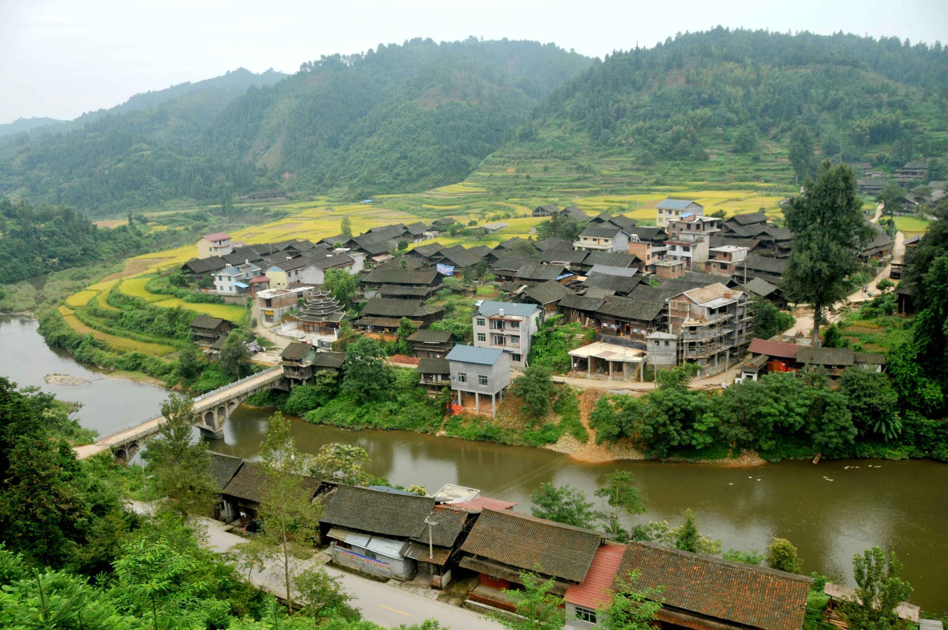 怀化市民族人口_怀化市民族学校图片