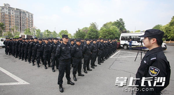 湖南首个县级行政执法局今日在长沙县挂牌成立