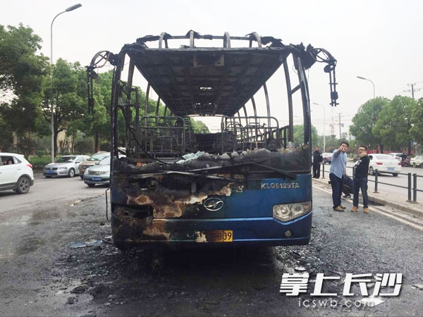 死亡人口不下车_中国死亡人口折线图(2)